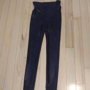 Spanx by Sara Blakely faux reptile skin Croc leggings dark brown color small